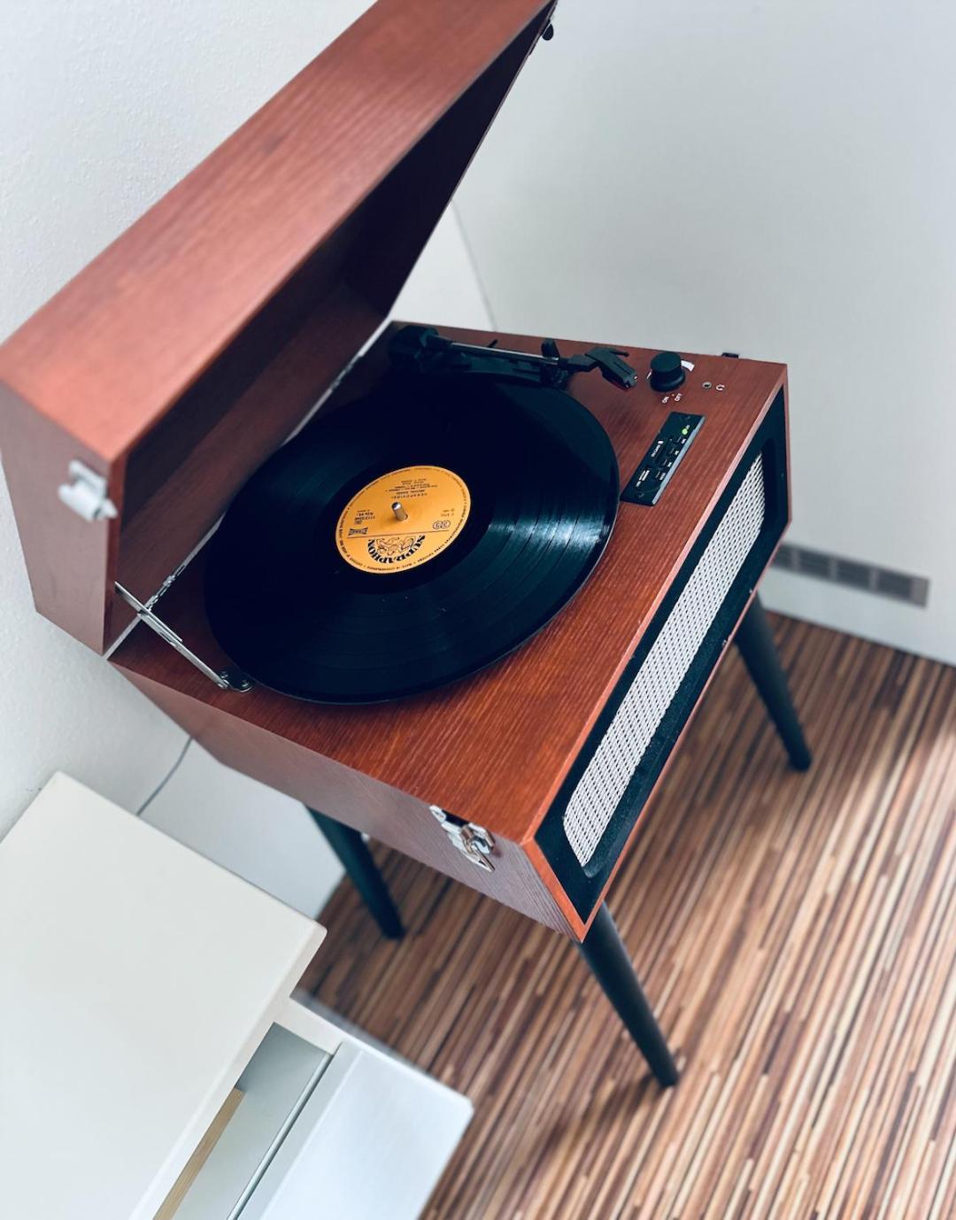 Apartament S Terasou Jako Doma I Mimo Domov
