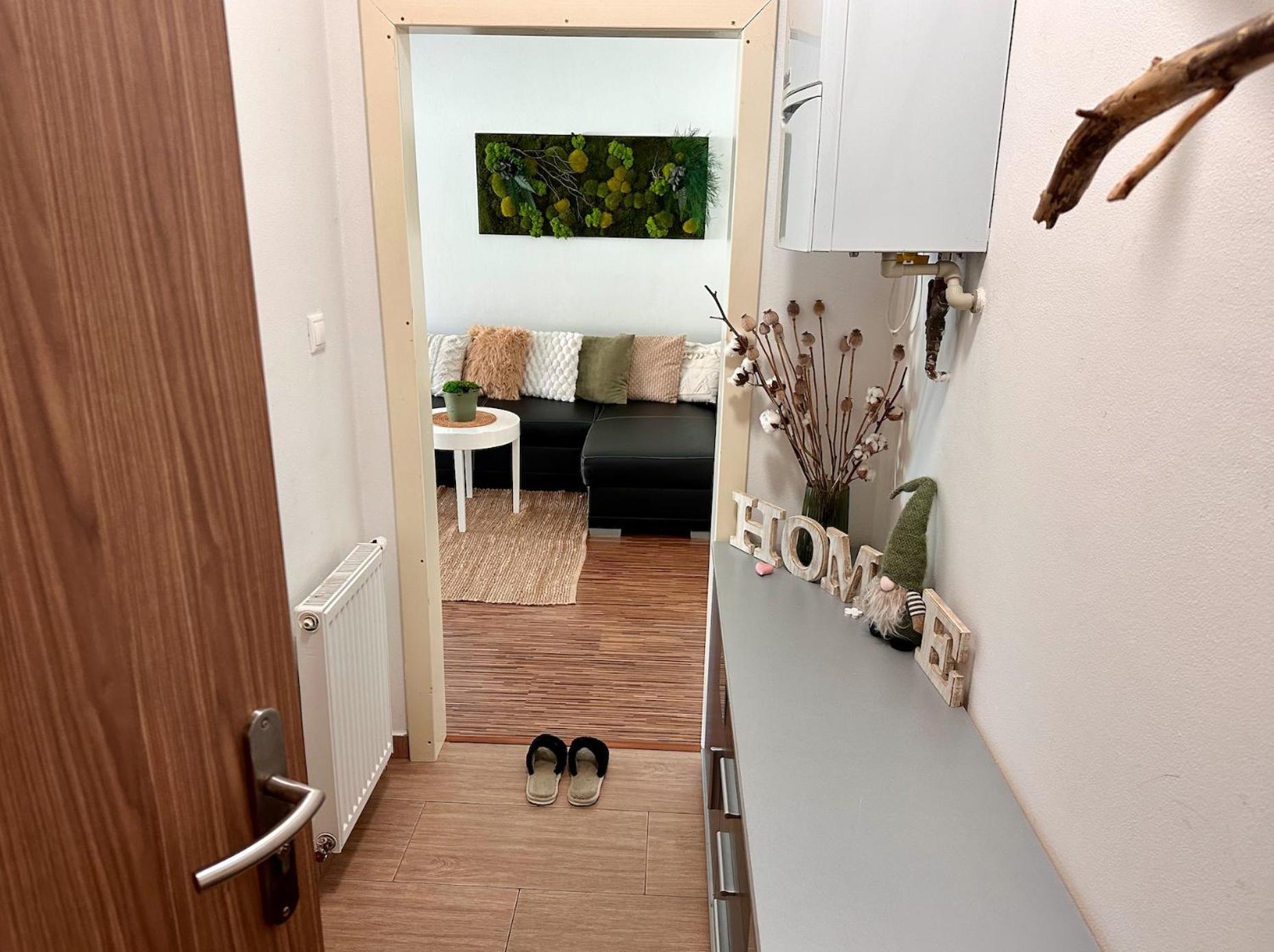 Apartment S Terasou Jako Doma I Mimo Domov